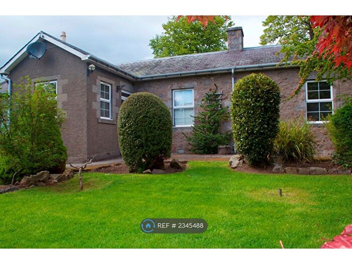 2 Bedroom Detached House To Rent In Wellwood Cottages, Aberdeen, AB15