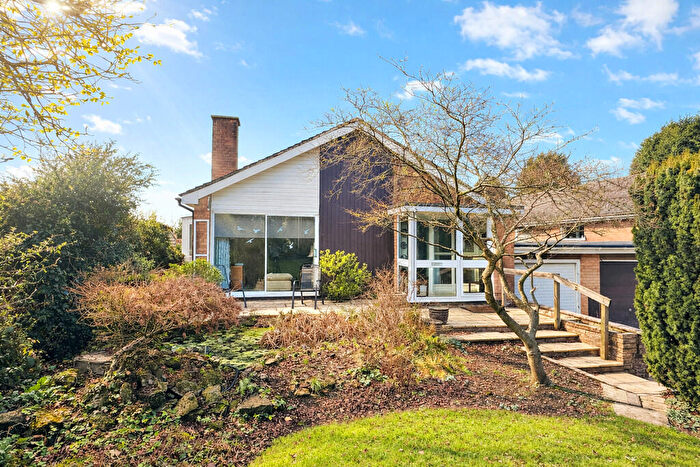 2 Bedroom Detached Bungalow For Sale In Knob Hill, Stretton On Dunsmore, CV23