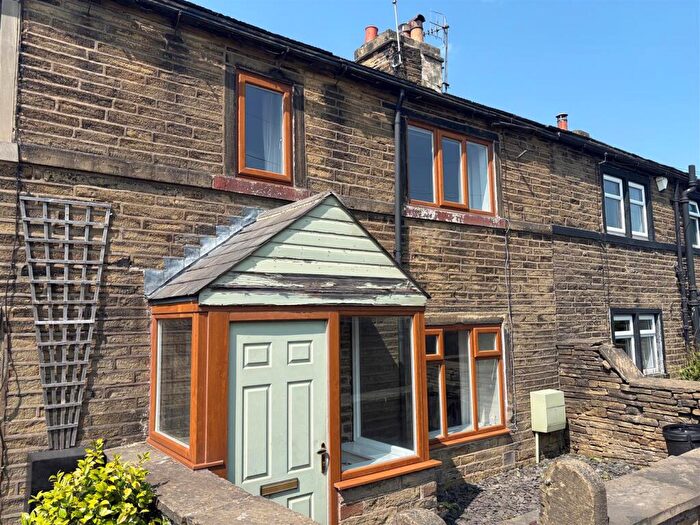 2 Bedroom Terraced House For Sale In Haworth Road, Allerton, Bradford, BD15