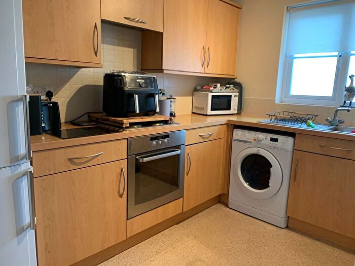 1 Bedroom Flat To Rent In Citadel East, Killingworth, Newcastle Upon Tyne, NE12