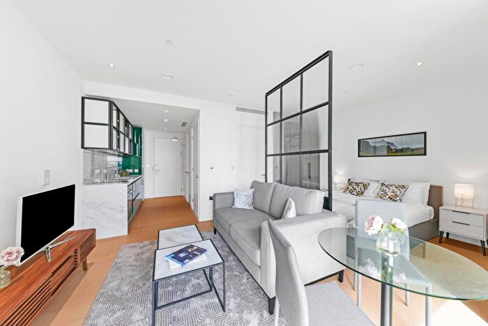 Apartment To Rent In Bagshaw Building, Wardian, Canary Wharf, London, E14