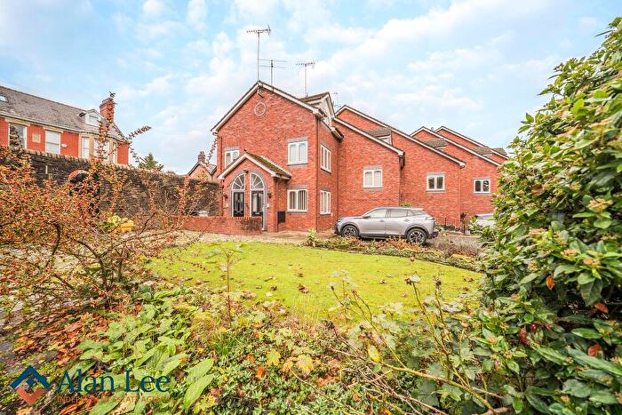 1 Bedroom Retirement Property For Sale In Grovewood Mews, Macclesfield, SK11