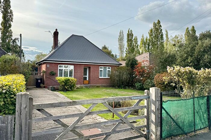 2 Bedroom Detached Bungalow For Sale In North Poulner Road, Ringwood, BH24