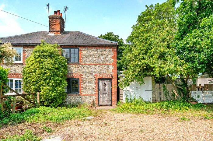 3 Bedroom Cottage For Sale In Bell Lane, Birdham, PO20