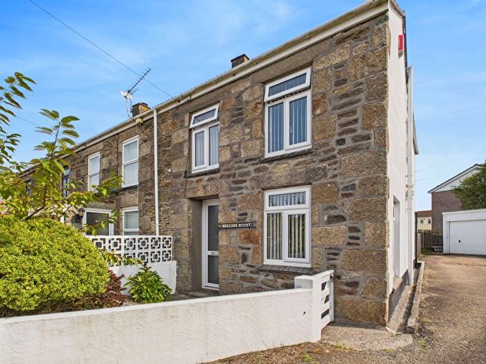 2 Bedroom Cottage For Sale In Paynters Lane, Redruth, TR16