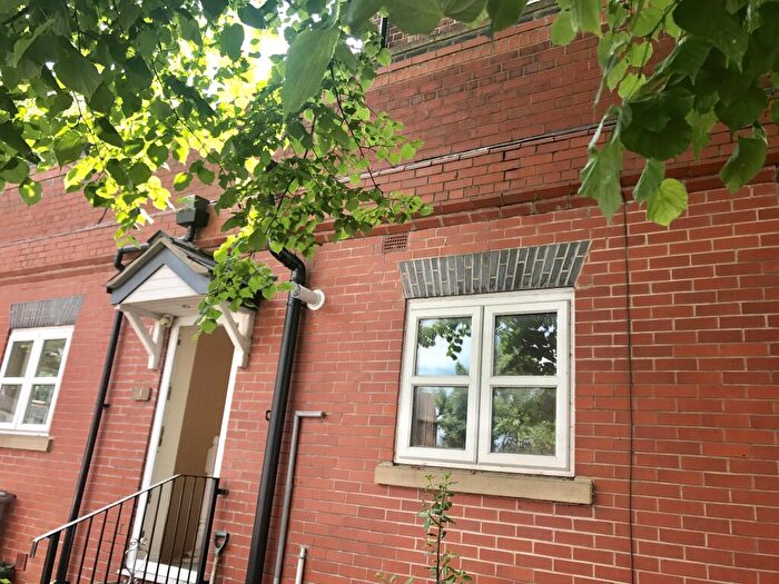 1 Bedroom Flat To Rent In Princess Road, Urmston, M41