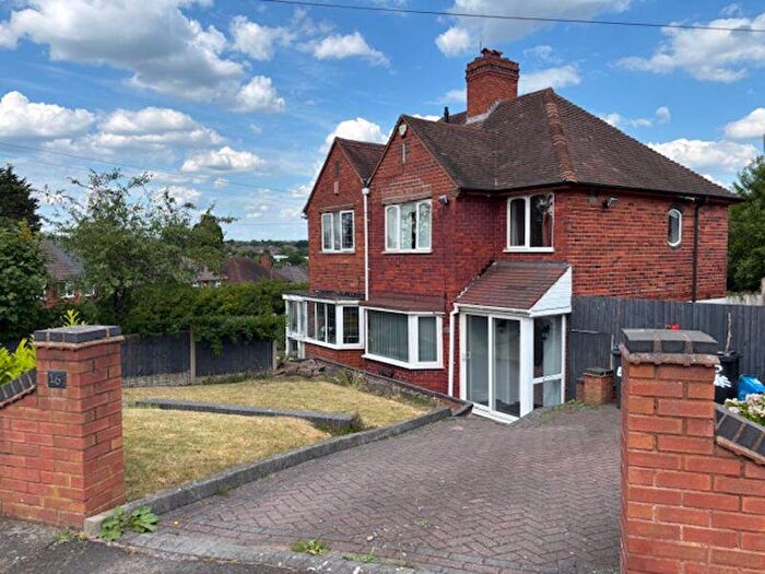 3 Bedroom Semi-Detached House For Sale In Edale Road, Great Barr Birmingham, B42