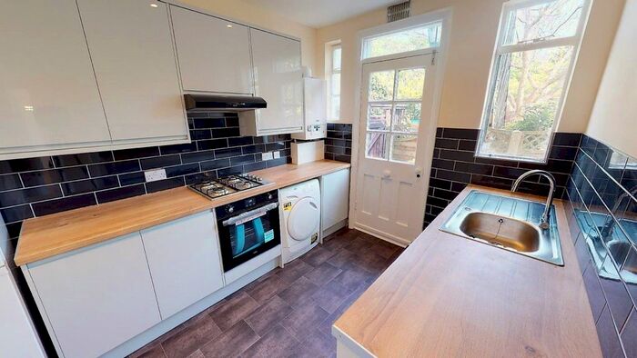 2 Bedroom Maisonette To Rent In Balgores Crescent, Gidea Park, Romford, RM2