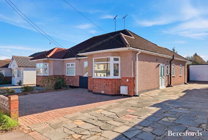 2 Bedroom Bungalow For Sale In Perry Street, Billericay, CM12