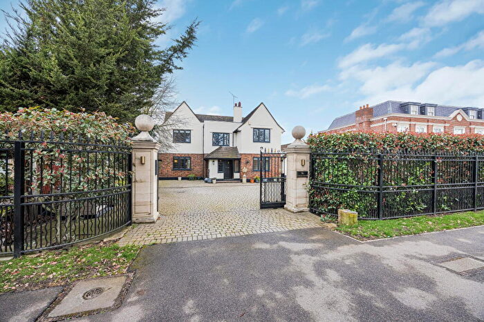 4 Bedroom Detached House To Rent In Manor Road, Chigwell, Essex, IG7
