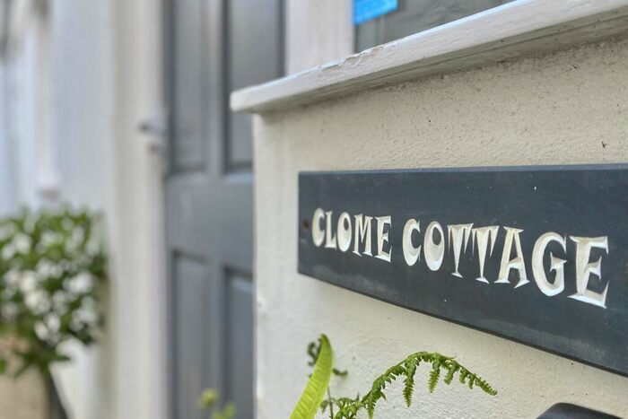 House For Sale In Cross Street, Padstow, PL28