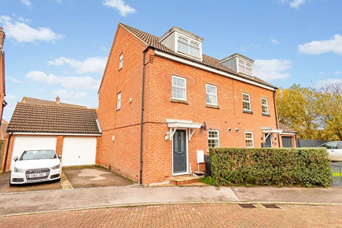 4 Bedroom Semi Detached House For Sale In Fendley Close, Watlington, King's Lynn, Norfolk, PE33