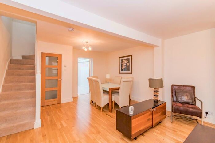 2 Bedroom Terraced House To Rent In Hart Street, Oxford, OX2