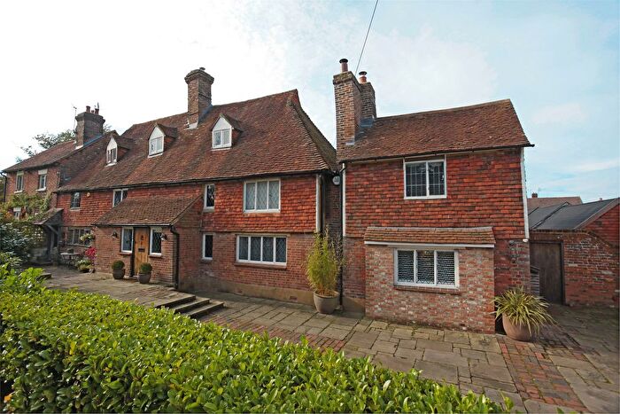 4 Bedroom Detached House To Rent In Lower Green Road, Tunbridge Wells, TN4