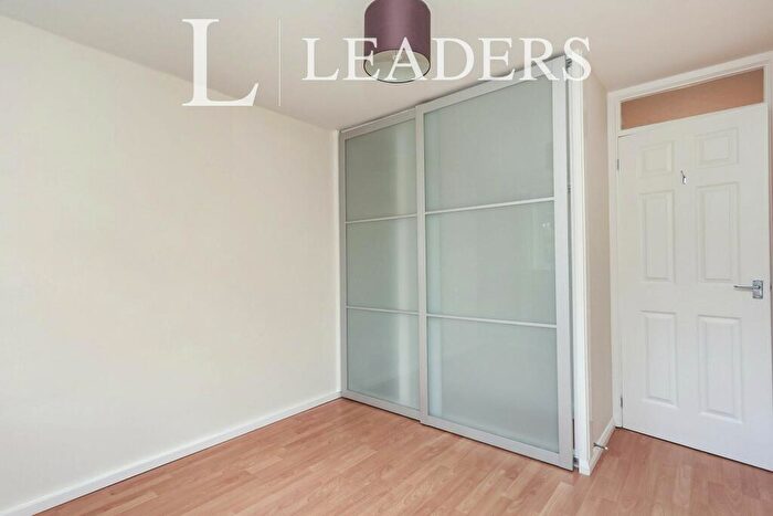 1 Bedroom Maisonette To Rent In Barnsnap Close, Horsham, RH12