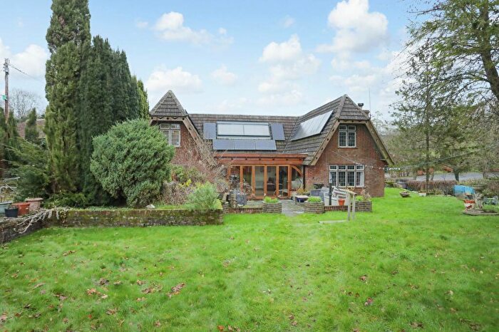 4 Bedroom Barn Conversion For Sale In The Street, Denton, CT4