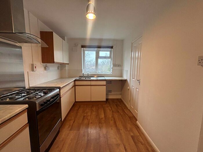 1 Bedroom Apartment To Rent In Wayside Crescent, Heavitree, EX1