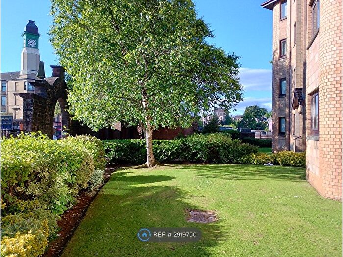 2 Bedroom Flat To Rent In Stock Avenue, Paisley, PA2