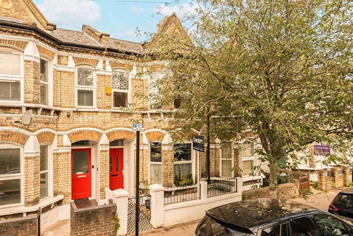 4 Bedroom Terraced House For Sale In Corrance Road, Brixton, SW2