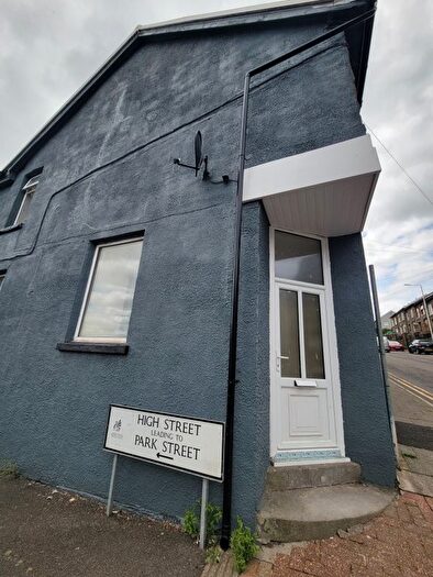 4 Bedroom Semi-detached House To Rent In Tonypandy, CF40