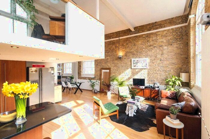 1 Bedroom Flat To Rent In Lansdowne Drive, Hackney, London, E8