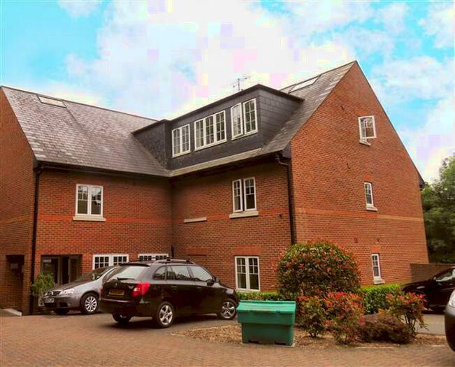 2 Bedroom Apartment To Rent In Bank Mill, Berkhamsted, HP4