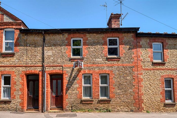 3 Bedroom Cottage For Sale In North Street, Milborne Port, Sherborne, DT9