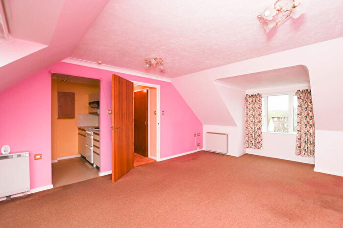 1 Bedroom Retirement Property For Sale In Kings Road, Herne Bay, Kent, CT6