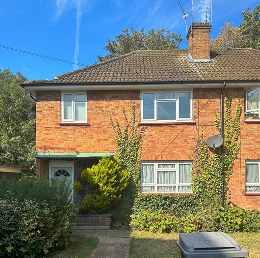 1 Bedroom Flat To Rent In Burnbrae Close, London, N12