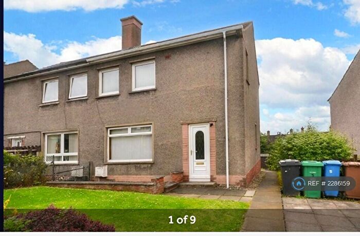 3 Bedroom Semi-Detached House To Rent In Almond Road, Dunfermline, KY11