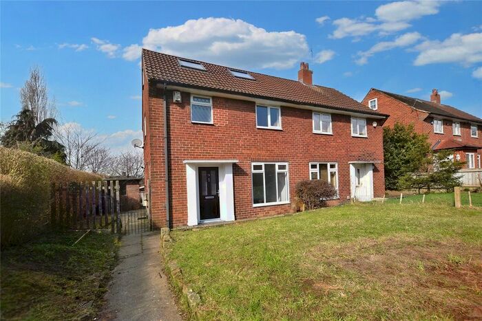 3 Bedroom Semi-Detached House To Rent In Fernbank Drive, Leeds, West Yorkshire, LS13