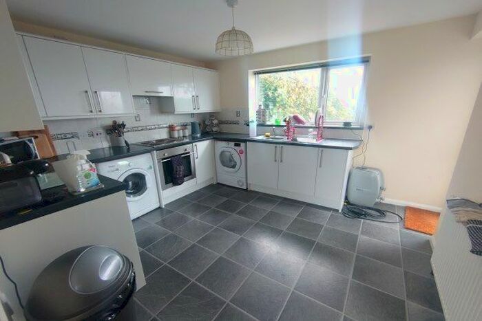 3 Bedroom Property To Rent In Moreton Avenue, Plymouth, PL6