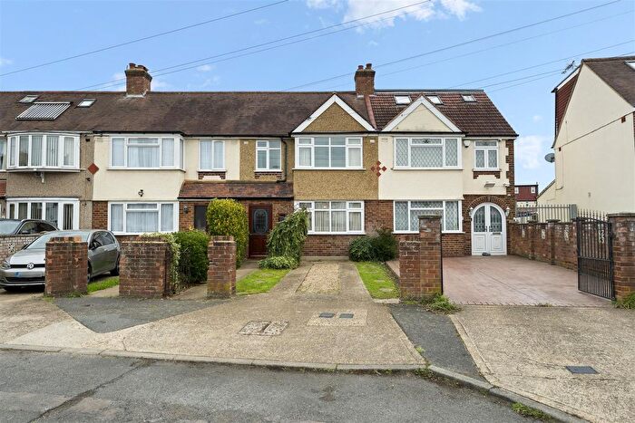 3 Bedroom Terraced House For Sale In Selan Gardens, Hayes, UB4