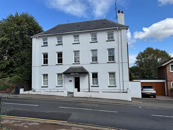 2 Bedroom Apartment For Sale In Redhill Court, Red Hill, Oldswinford, DY8