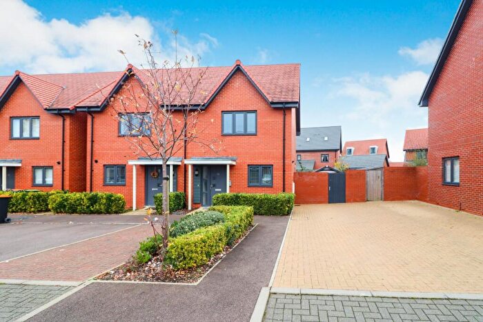 2 Bedroom Semi-Detached House To Rent In Gillspenny Way, Wootton, Bedford, MK43