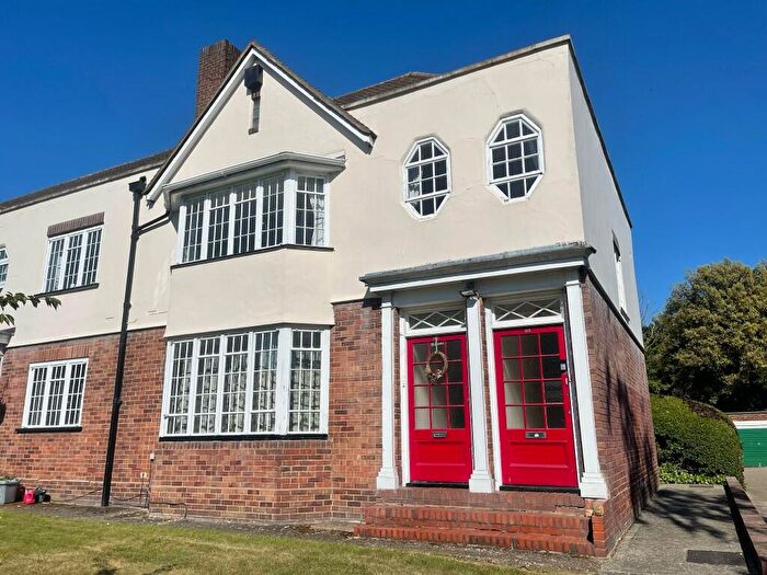 2 Bedroom Flat To Rent In Lock Chase, London, SE3