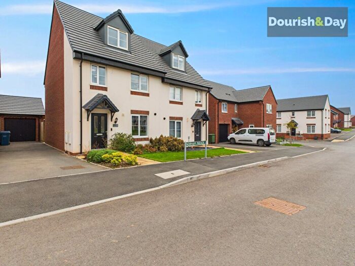3 Bedroom Semi-Detached House To Rent In Norham Parade, Stafford, ST16