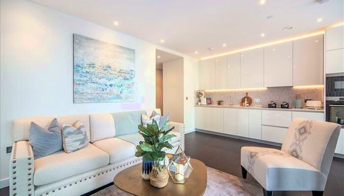2 Bedroom Apartment To Rent In Thornes House, Nine Elms, SW11