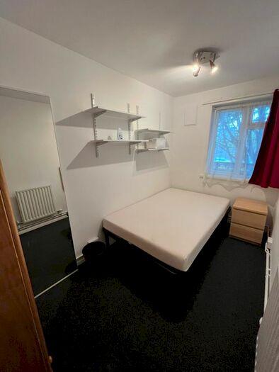 1 Bedroom Flat To Rent In Cornwallis Crescent, Portsmouth, PO1