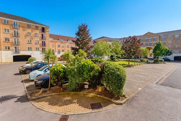 2 Bedroom Flat To Rent In The Dell, Southampton, SO15