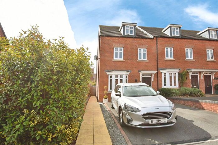 3 Bedroom End Of Terrace House For Sale In Rook Drive, DE13