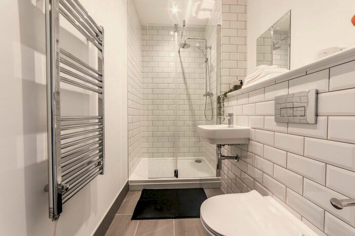 2 Bedroom Apartment To Rent In Young Street, Sheffield, S1