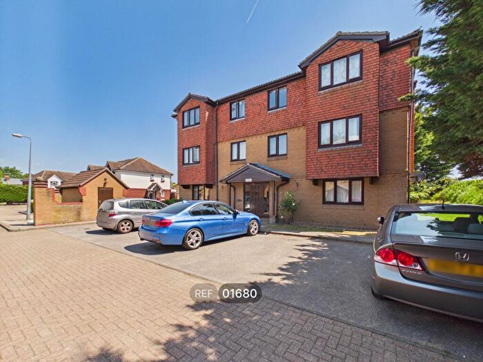 1 Bedroom Flat To Rent In Hunting Gate, Colchester, CO1