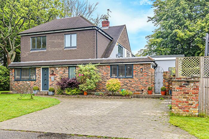 4 Bedroom Semi-Detached House For Sale In Viewlands Avenue, Westerham, TN16