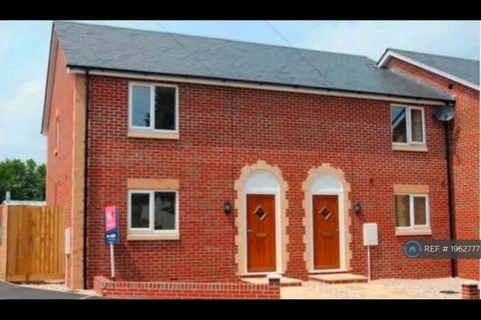 3 Bedroom Terraced House To Rent In Station Road, Devon, EX15