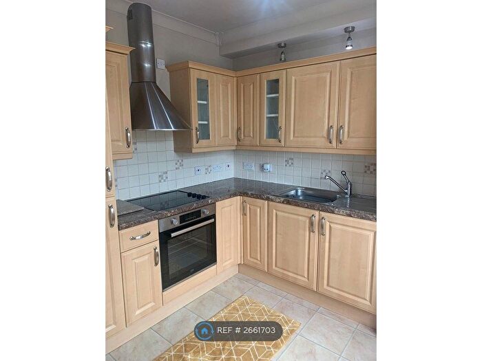 1 Bedroom Flat To Rent In Raikes Parade, Blackpool, FY1
