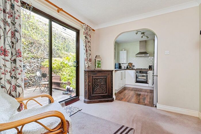 3 Bedroom End Of Terrace House For Sale In Mariners Way, Paignton, TQ3