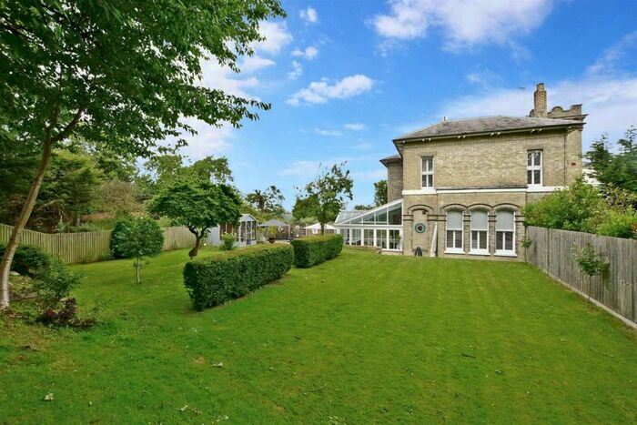 4 Bedroom Character Property For Sale In Monkhams, Waltham Abbey, Essex, EN9