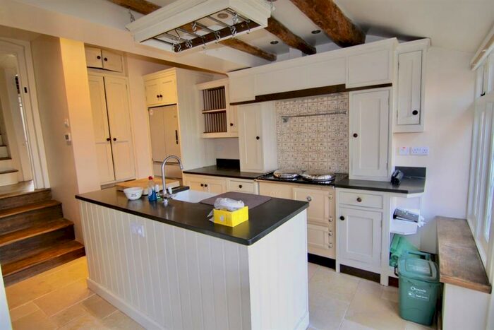 3 Bedroom Terraced House To Rent In Guildford, GU2