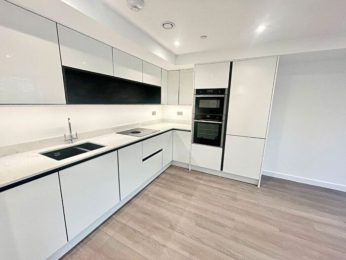 1 Bedroom Flat To Rent In Queen Street, Ramsgate, Kent, CT11